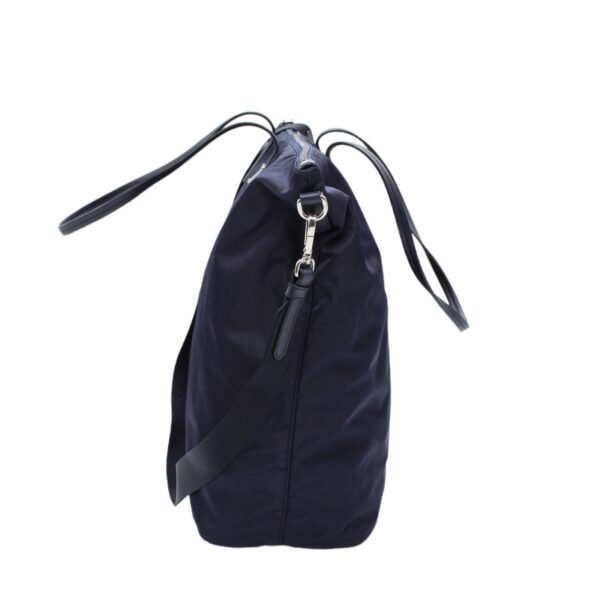 Borsa Prada in tela vela con tracolla