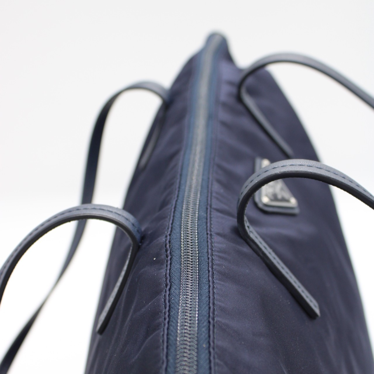 Borsa Prada in tela vela con tracolla thumb