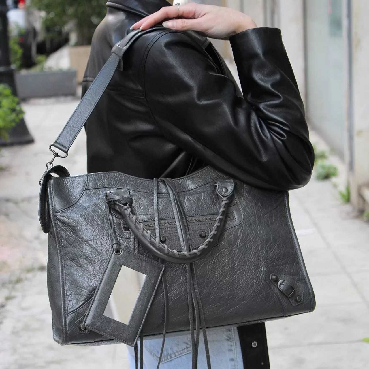 Borsa balenciaga city gris tarmak thumb