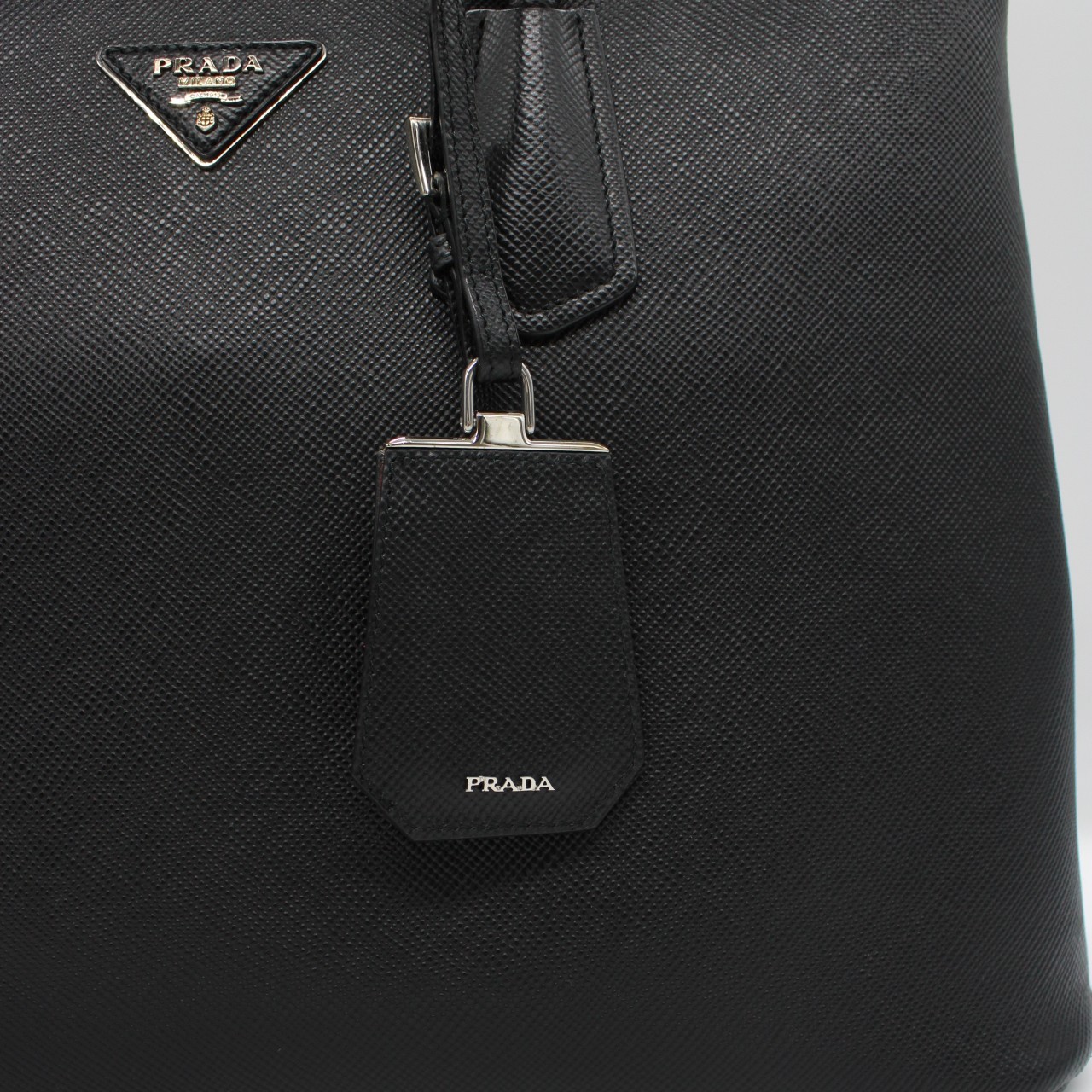 Prada Galleria Borsa in pelle saffiano nera thumb