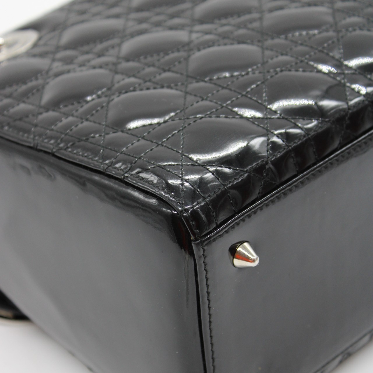 Borsa Media Lady Dior in pelle verniciata nera thumb