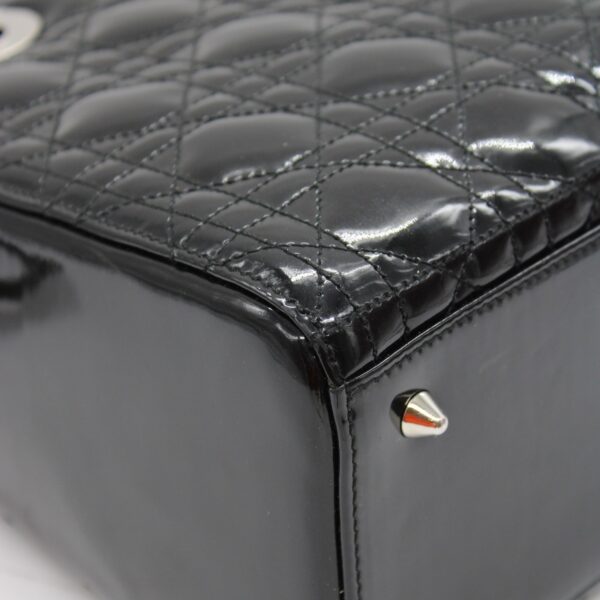 Borsa Media Lady Dior in pelle verniciata nera