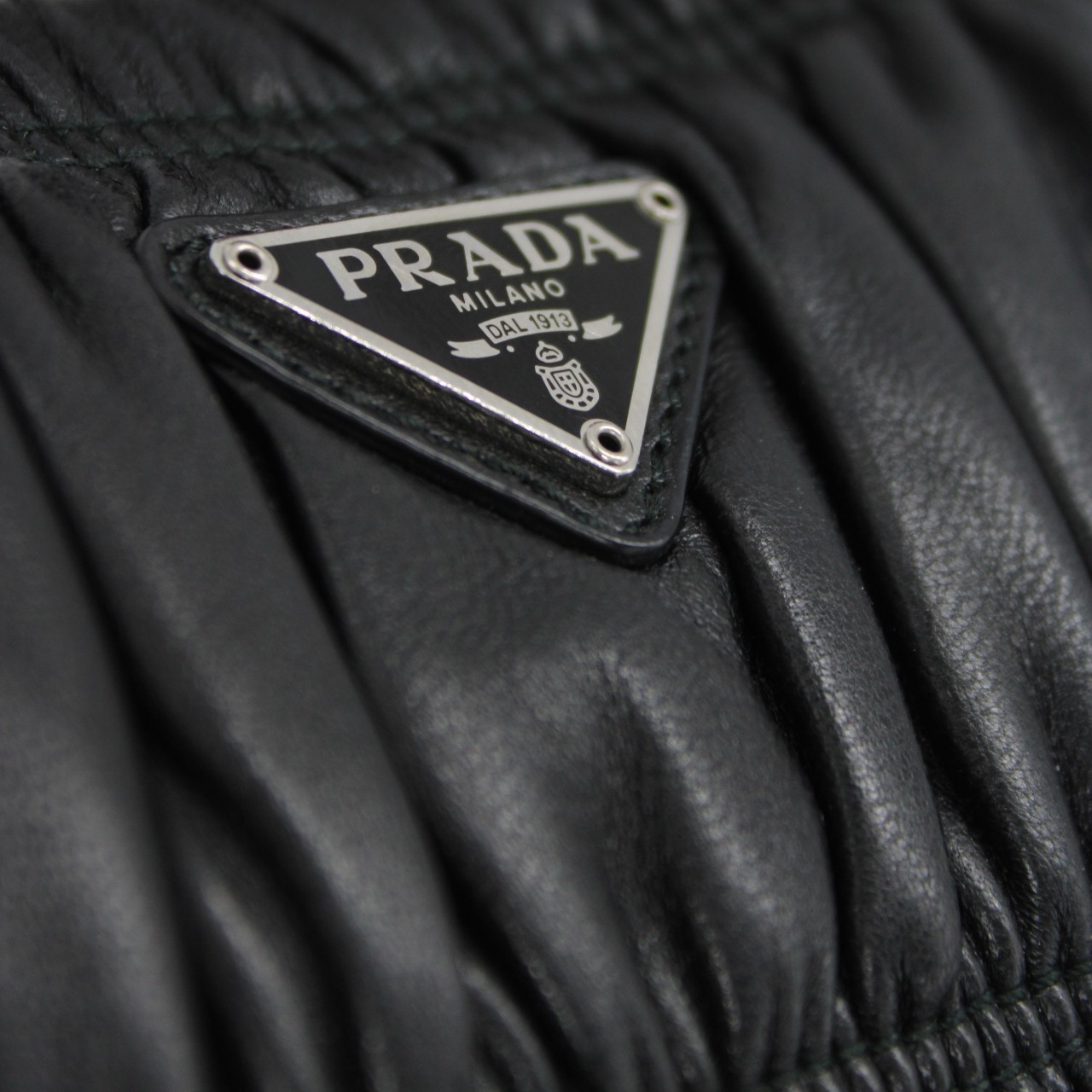 Borsa Prada Re- edition 2005 in nappa nera thumb