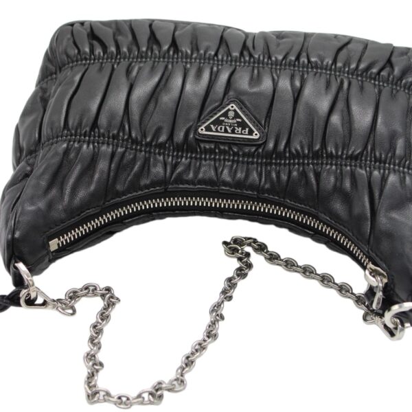 Borsa Prada Re- edition 2005 in nappa nera