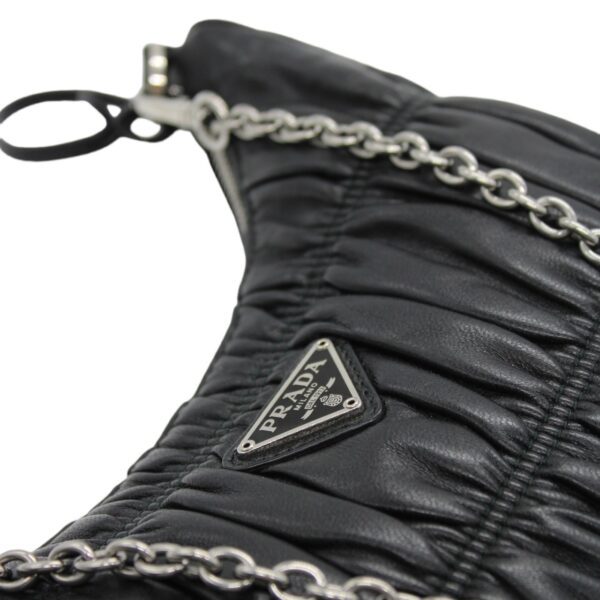 Borsa Prada Re- edition 2005 in nappa nera