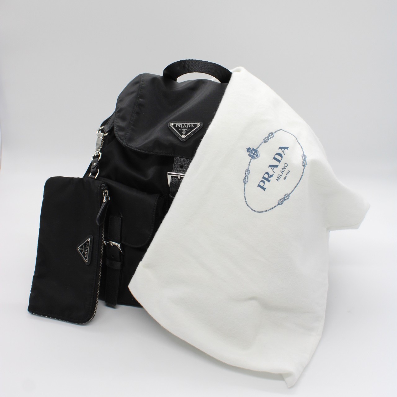 Zaino Prada in Re-Nylon thumb