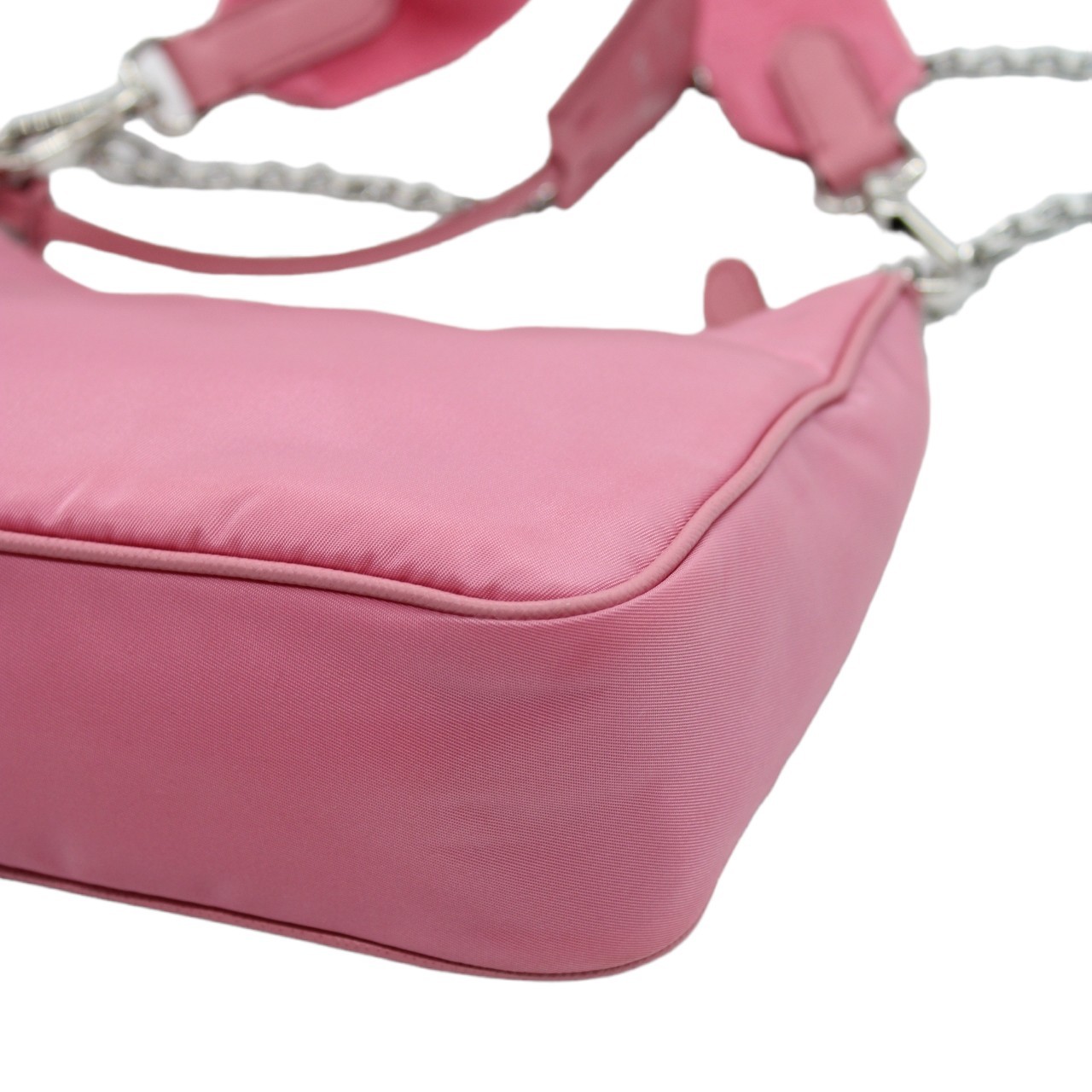 Borsa Prada Re-Edition 2005 in Re-Nylon thumb