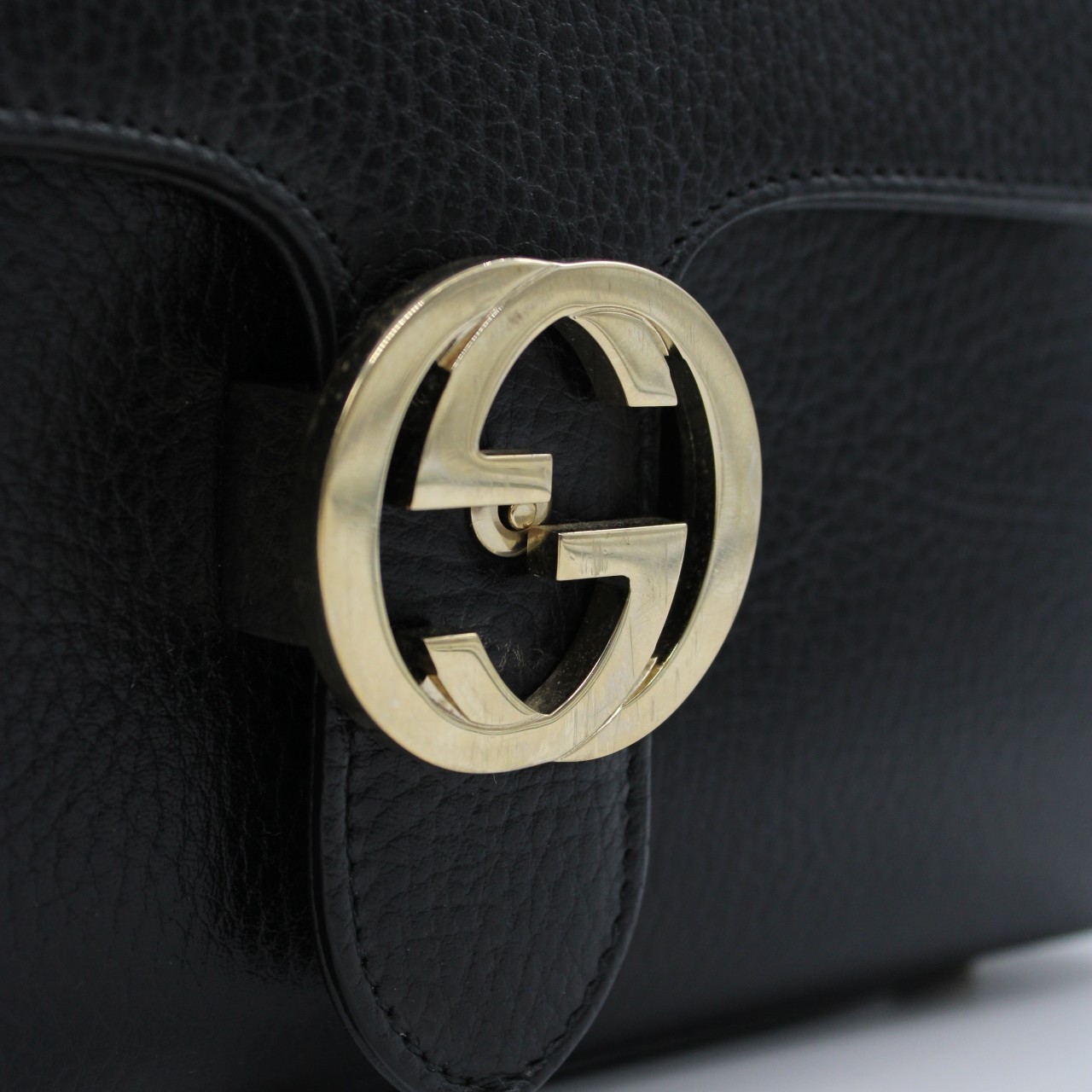 Borsa Gucci Interlocking in pelle nera thumb