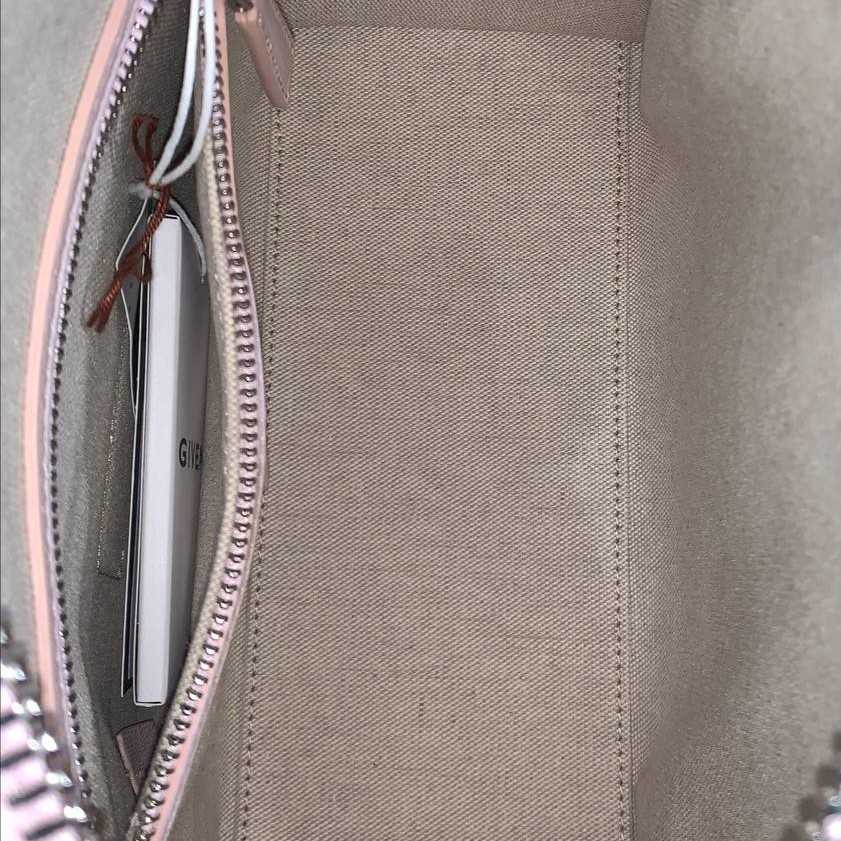 Borsa Givenghy antigona mini in pelle thumb