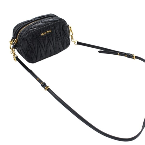Tracolla Miu Miu in pelle nera