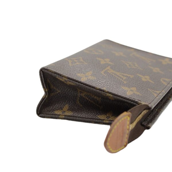 Louis Vuitton Toilette 15