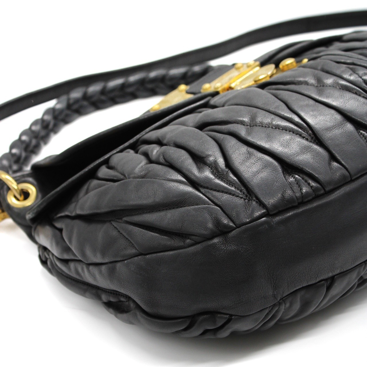 Borsa Miu Miu coffer in pelle nera matelassè thumb