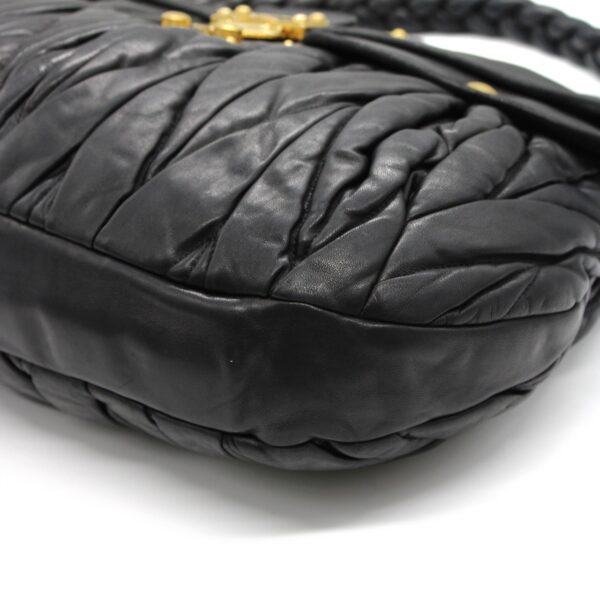 Borsa Miu Miu coffer in pelle nera matelassè