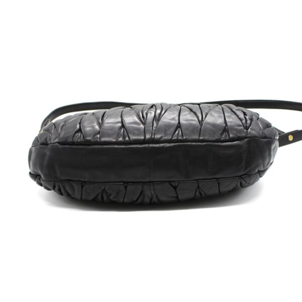 Borsa Miu Miu coffer in pelle nera matelassè