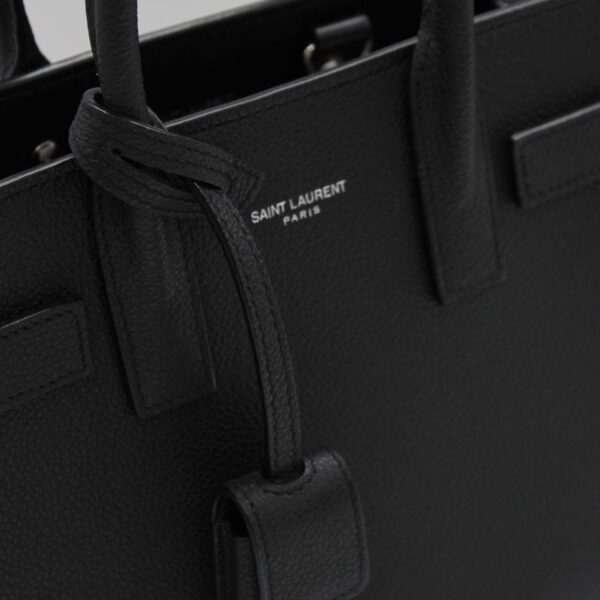 Borsa Saint Laurent Sac de jour Nano in pelle nera