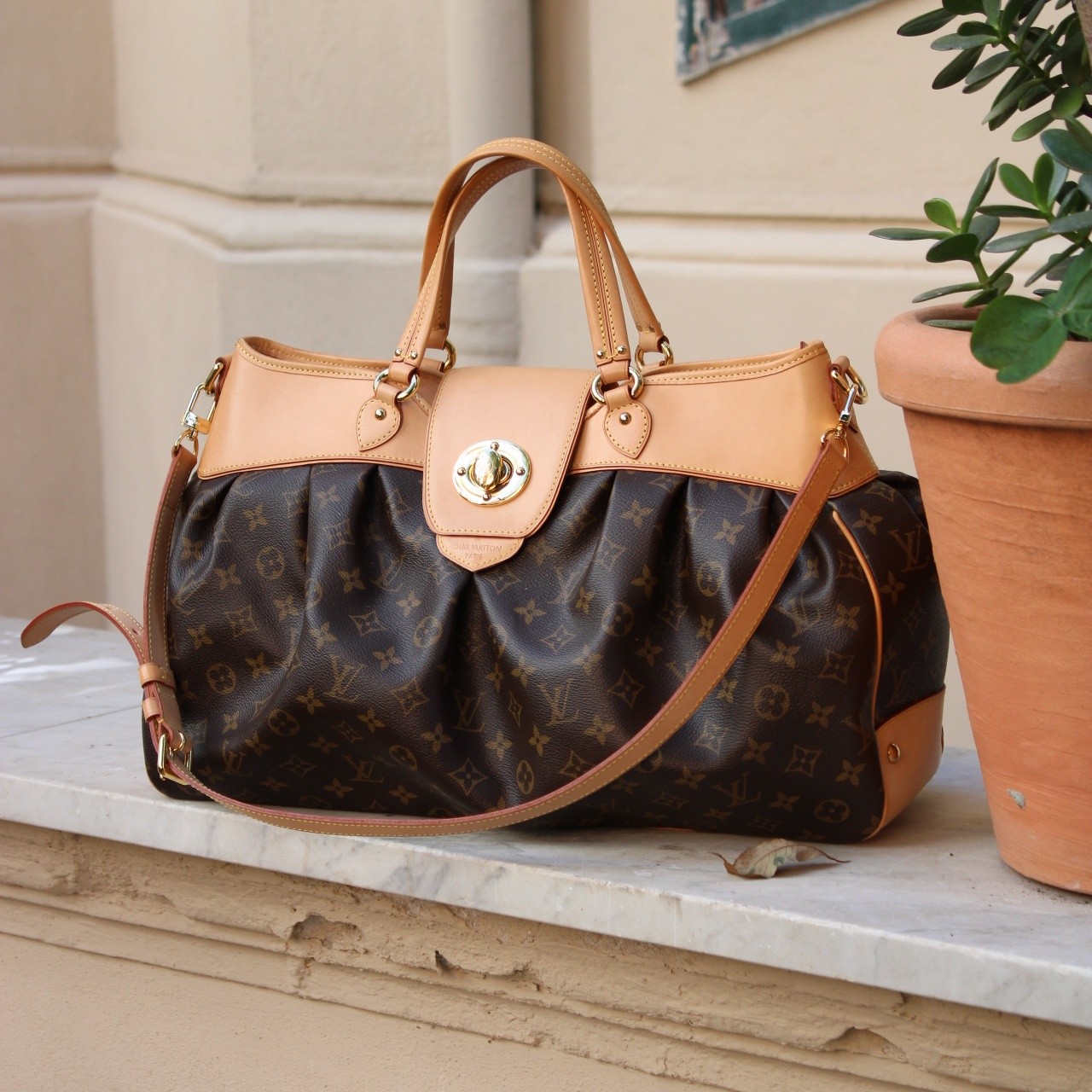 Borsa Louis Vuitton boetie GM thumb