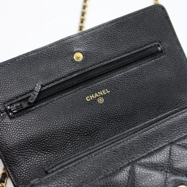 Chanel woc in pelle caviar