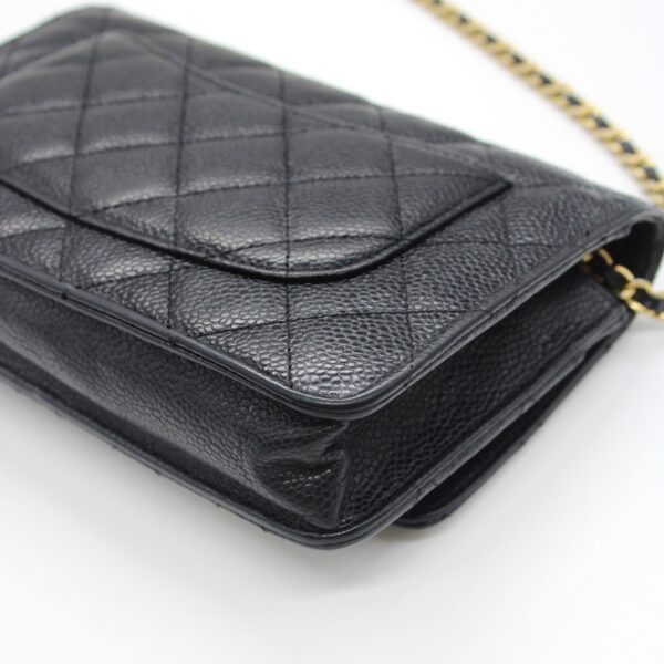 Chanel woc in pelle caviar