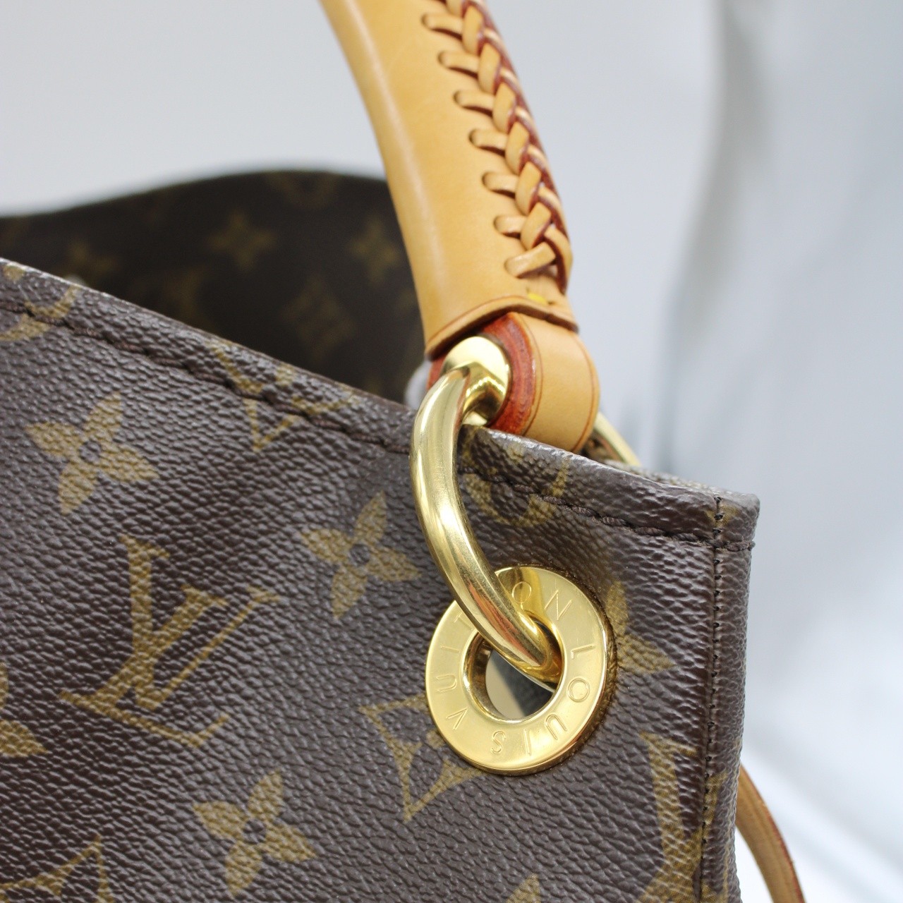 Borsa Louis Vuitton Artsy GM thumb
