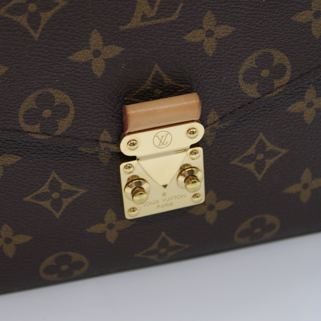 Borsa Louis Vuitton Metis thumb