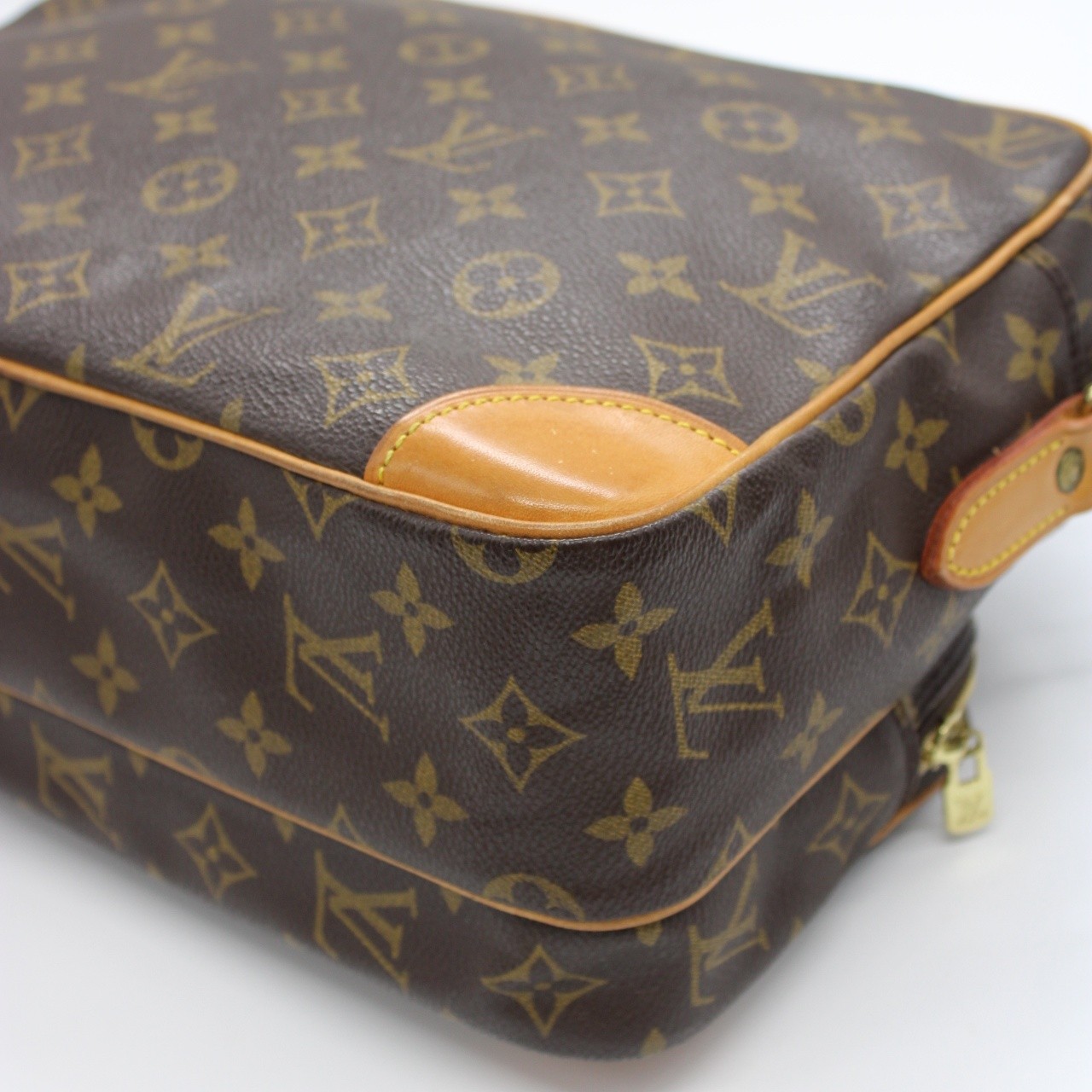 Borsa Louis Vuitton Nile thumb