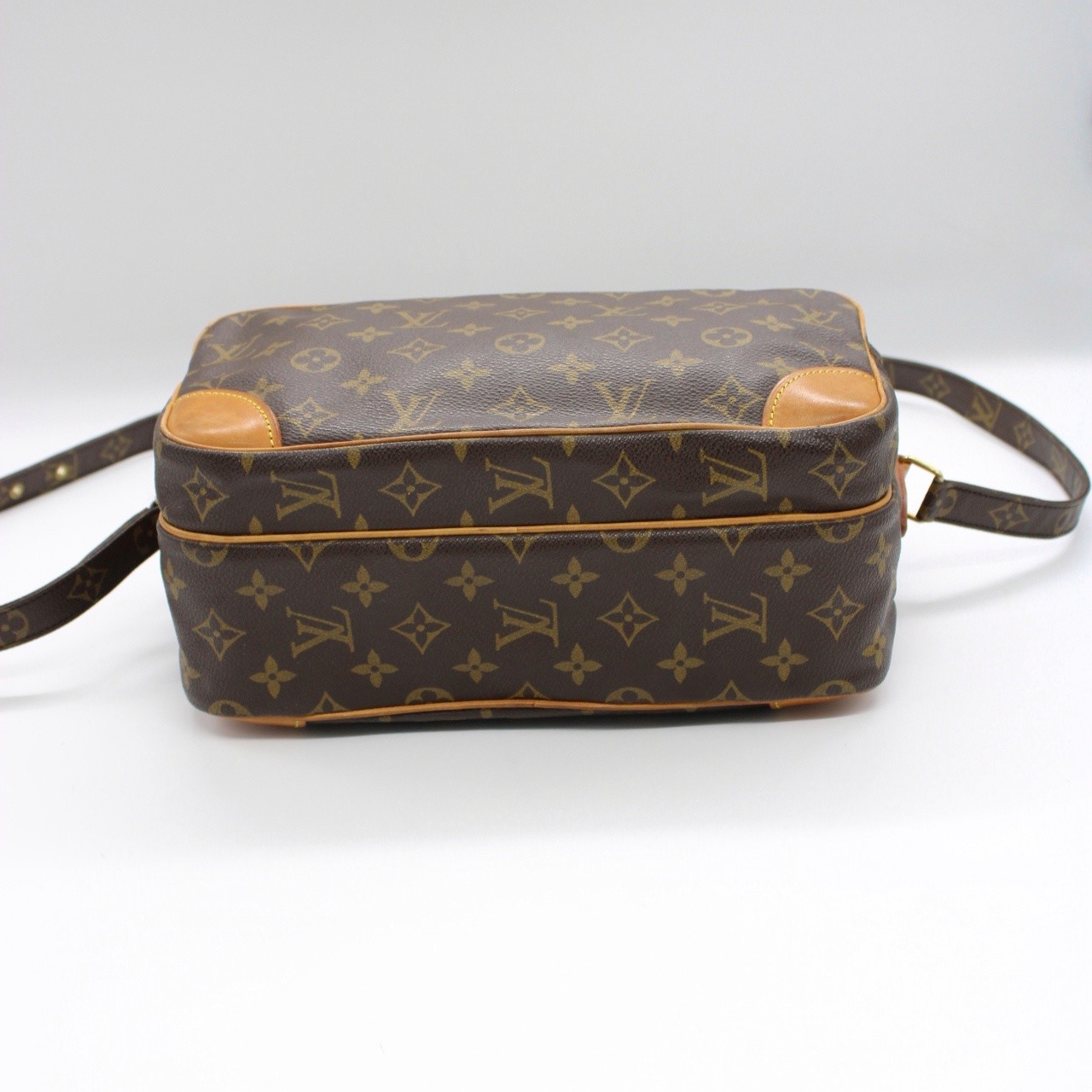Borsa Louis Vuitton Nile thumb