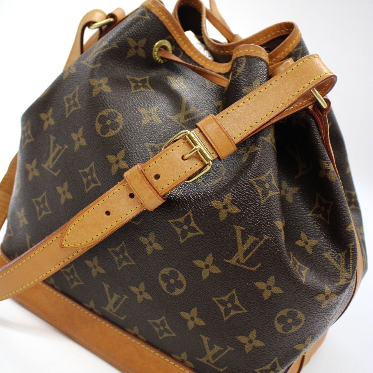 Louis Vuitton Sàc Noe Monogram thumb