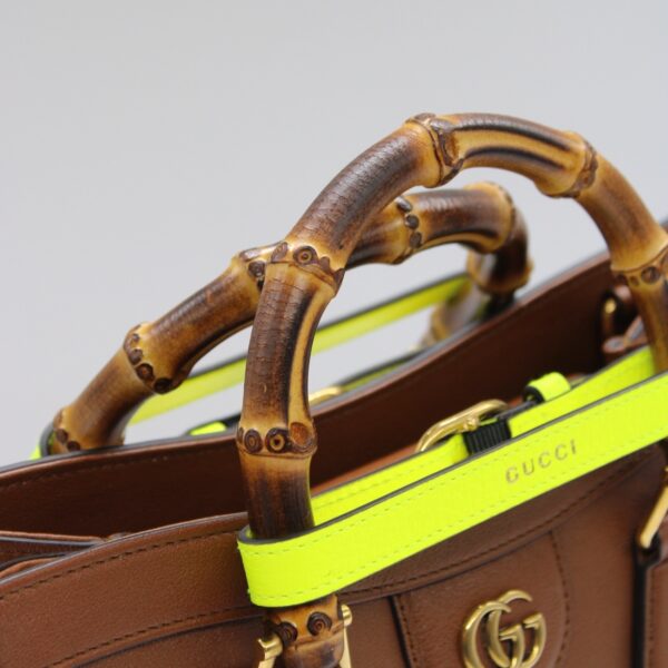 Borsa shopping Gucci Diana misura piccola