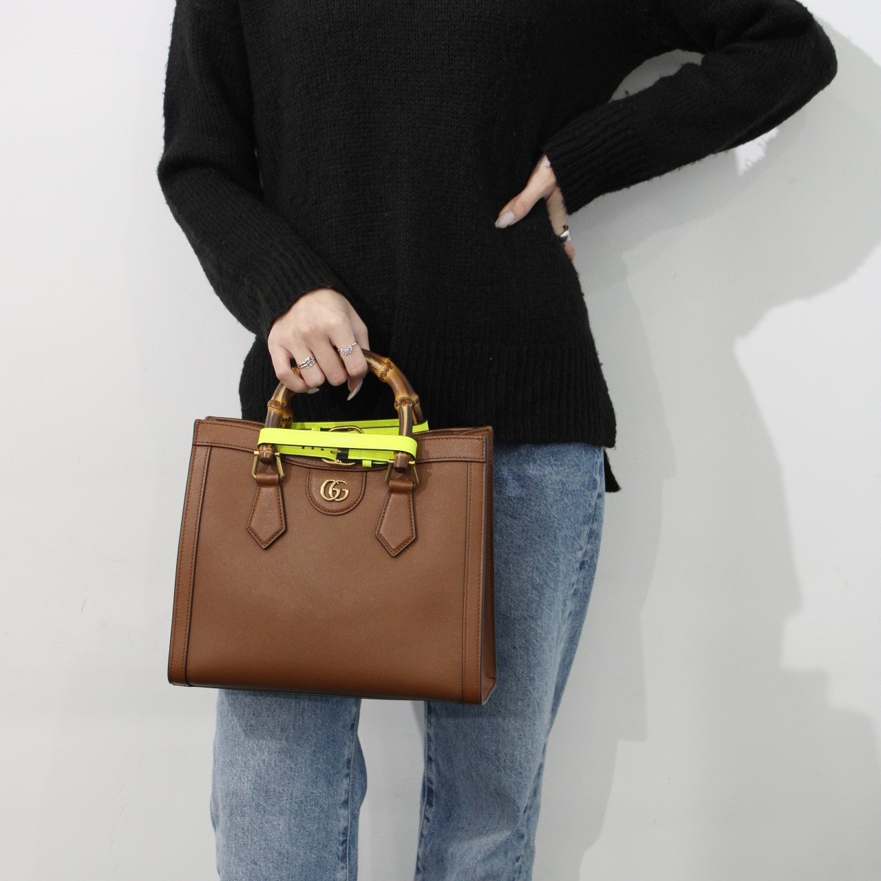 Borsa shopping Gucci Diana misura piccola thumb