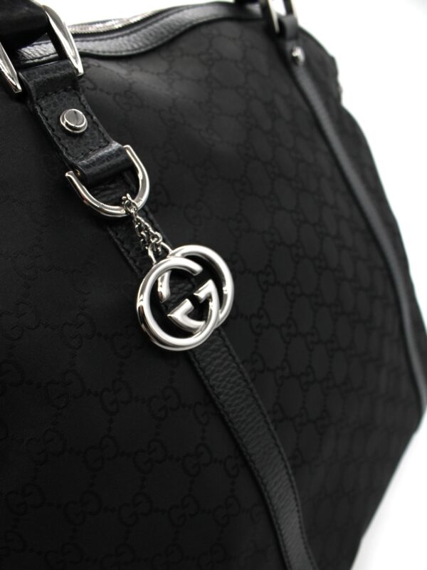Shopper Gucci in tela GG e pelle nera