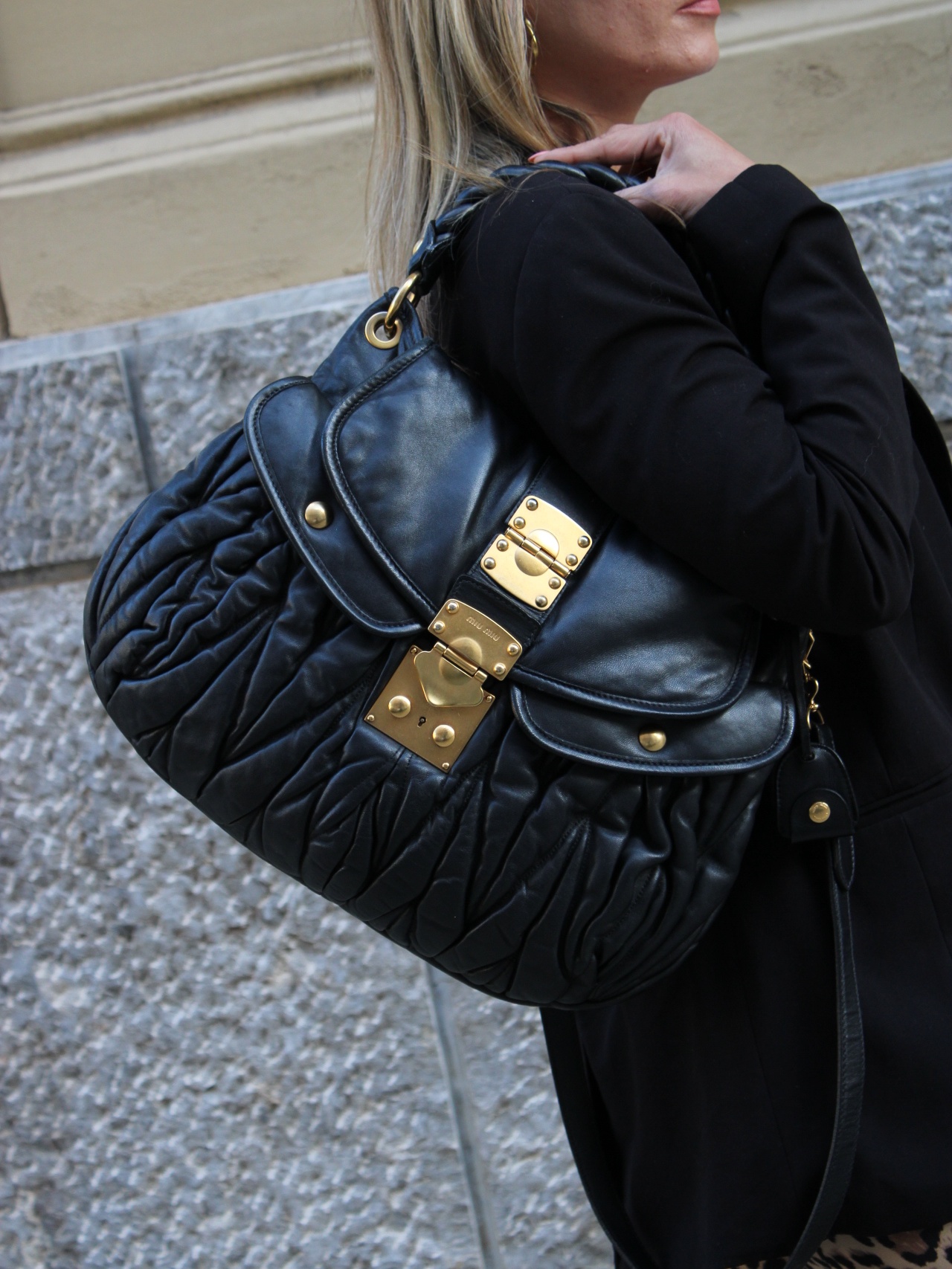 Borsa Miu Miu Coffer in pelle nera thumb