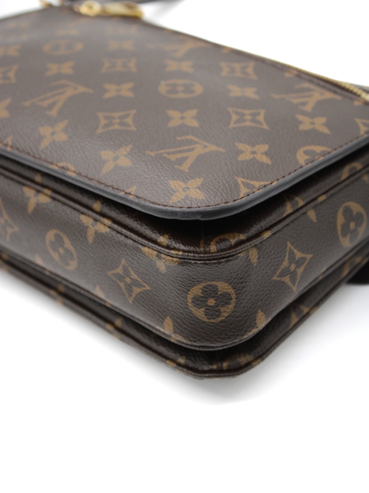 Borsa Louis Vuitton Métis in monogram thumb