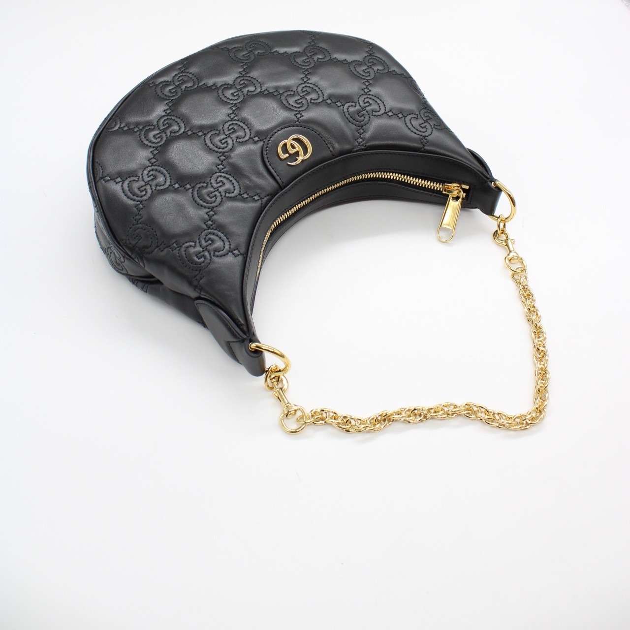 Borsa Gucci a spalla in pelle Matelassè con GG misura piccola thumb