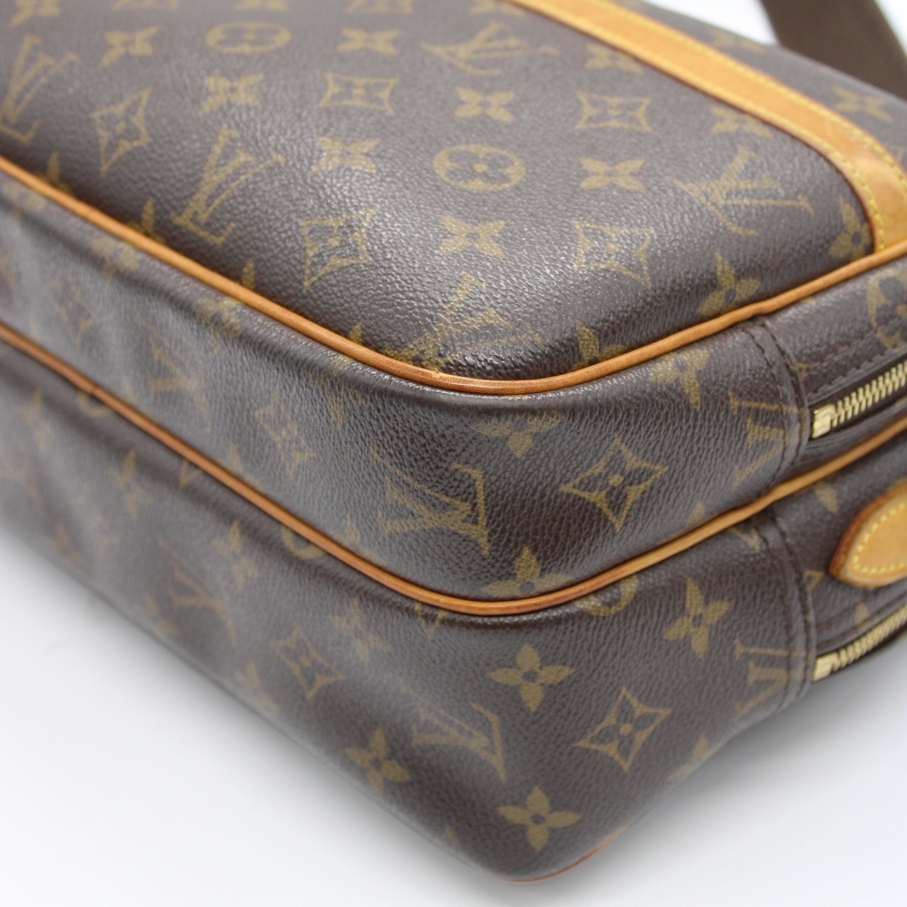 Borsa Louis Vuitton Reporter PM in monogram thumb