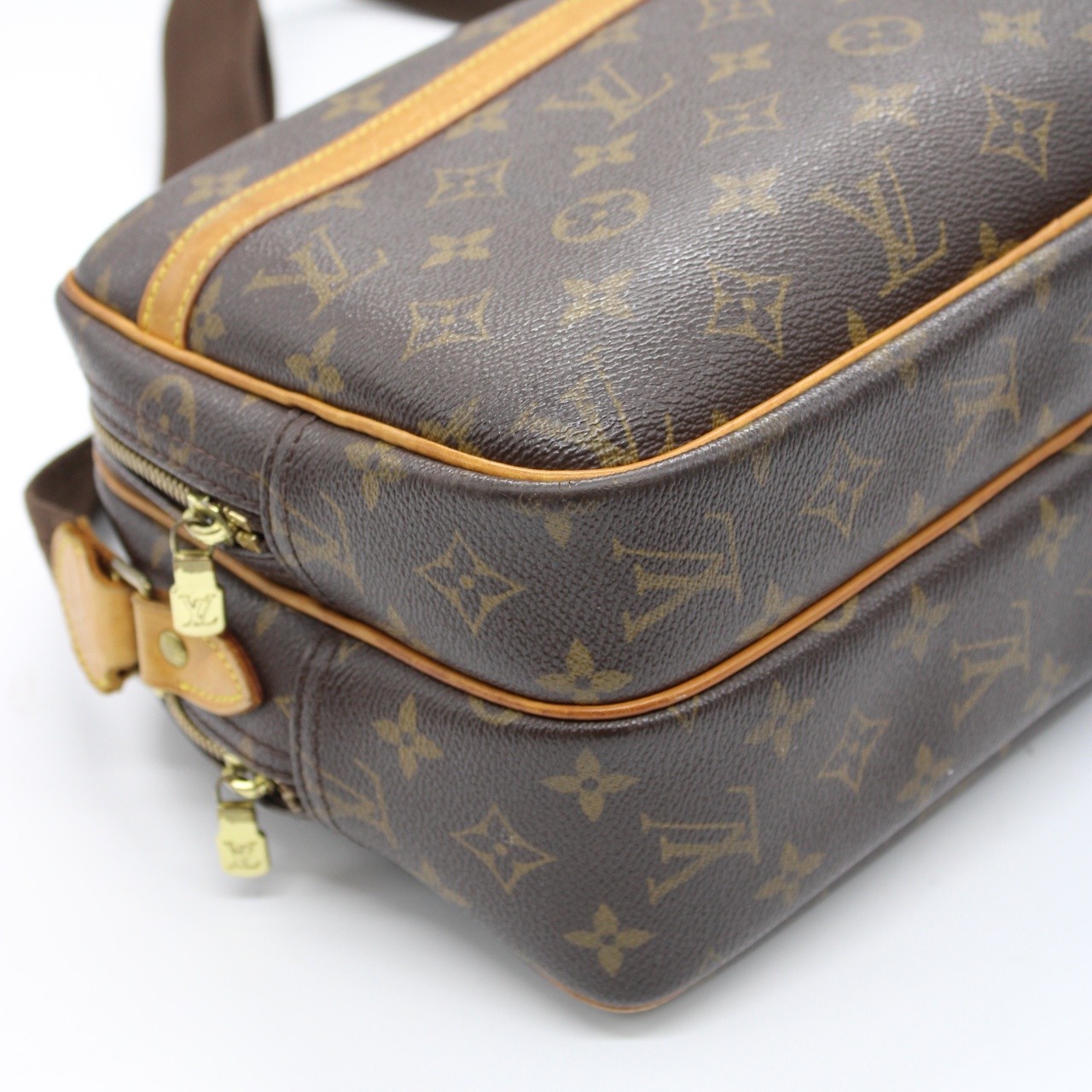 Borsa Louis Vuitton Reporter PM in monogram thumb