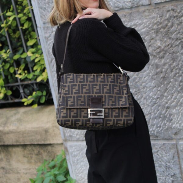 Borsa Fendi mama baguette