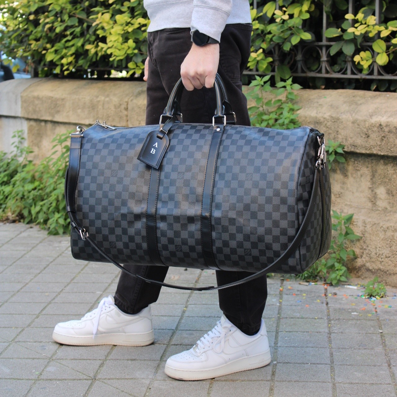 Keepall Louis Vuitton bandouliere 55 in damier graphit thumb