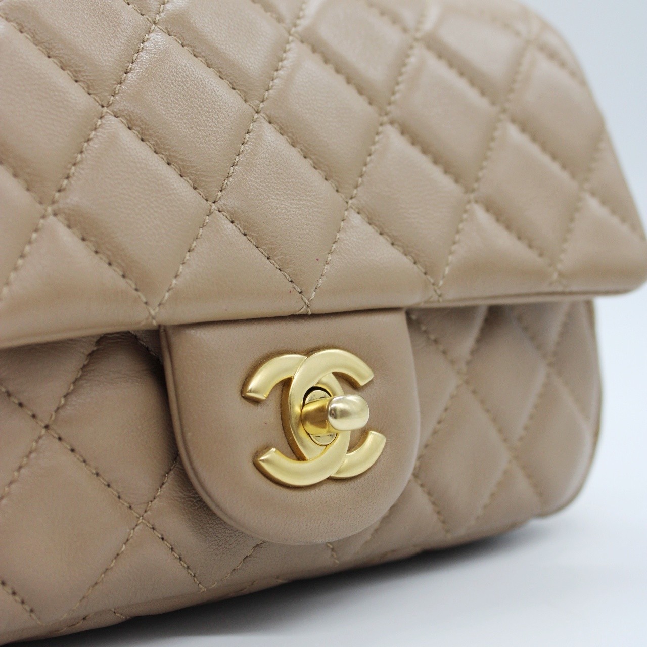 Borsa Chanel Pearl crush mini thumb