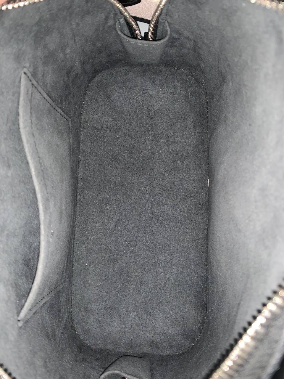 Borsa Louis Vuitton Alma BB in pelle epi nera thumb