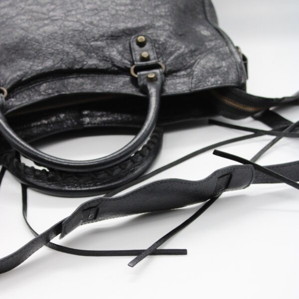 Borsa Balenciaga City in pelle nera
