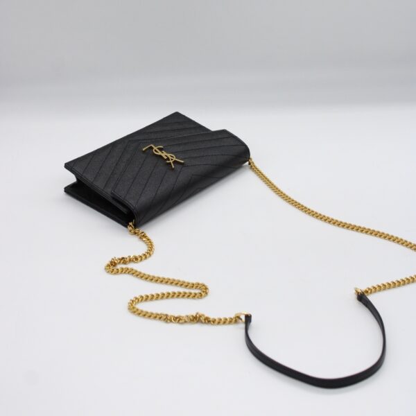 Pochette Saint Laurent envelope con catena cassandre classica