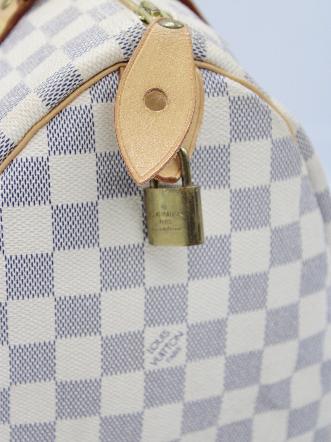 Louis Vuitton speedy 30 in damier azur thumb