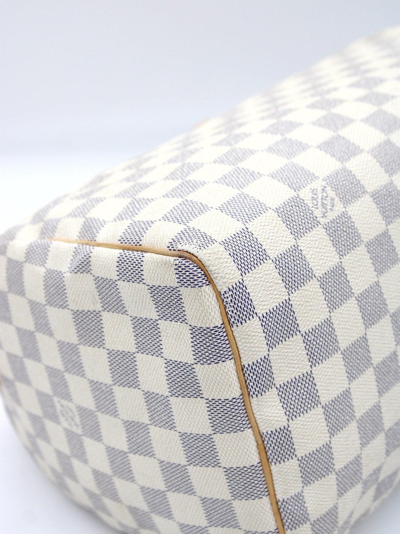 Louis Vuitton speedy 30 in damier azur thumb