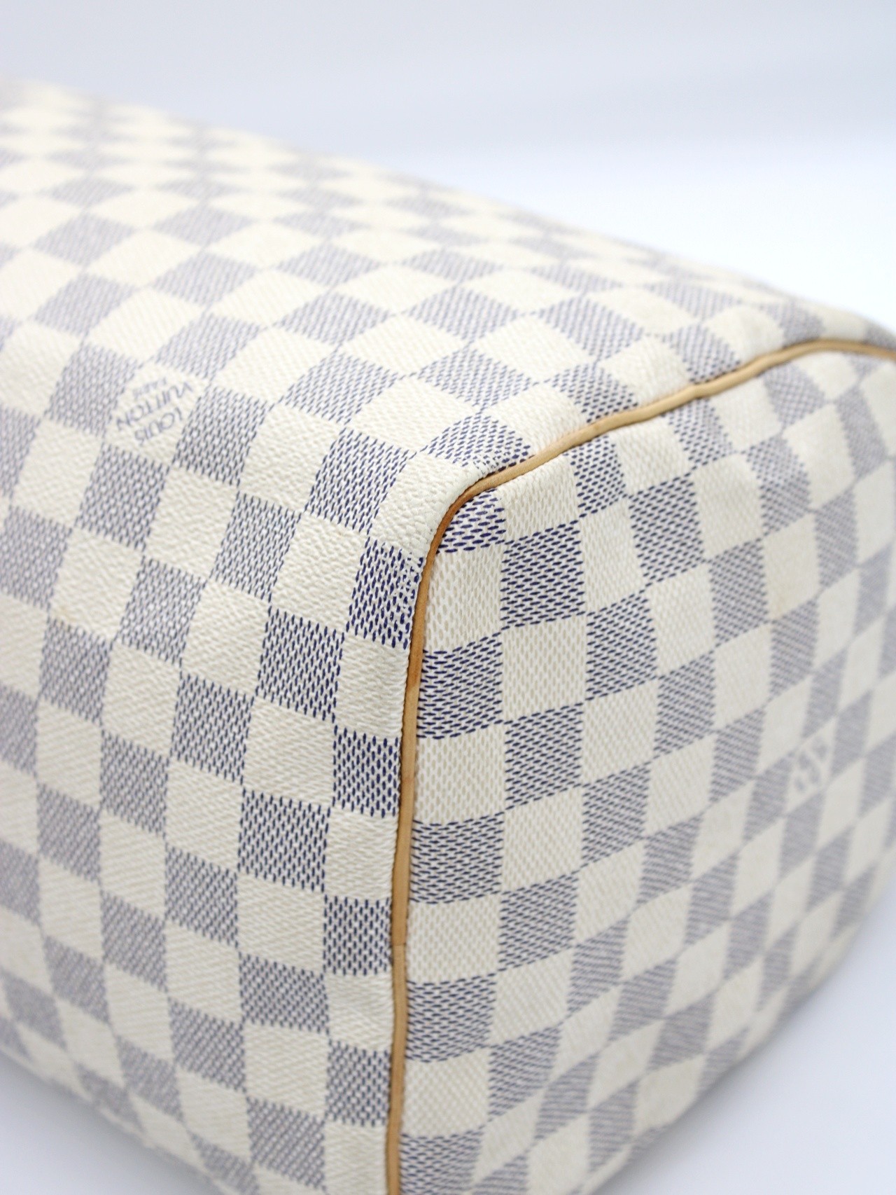 Louis Vuitton speedy 30 in damier azur thumb