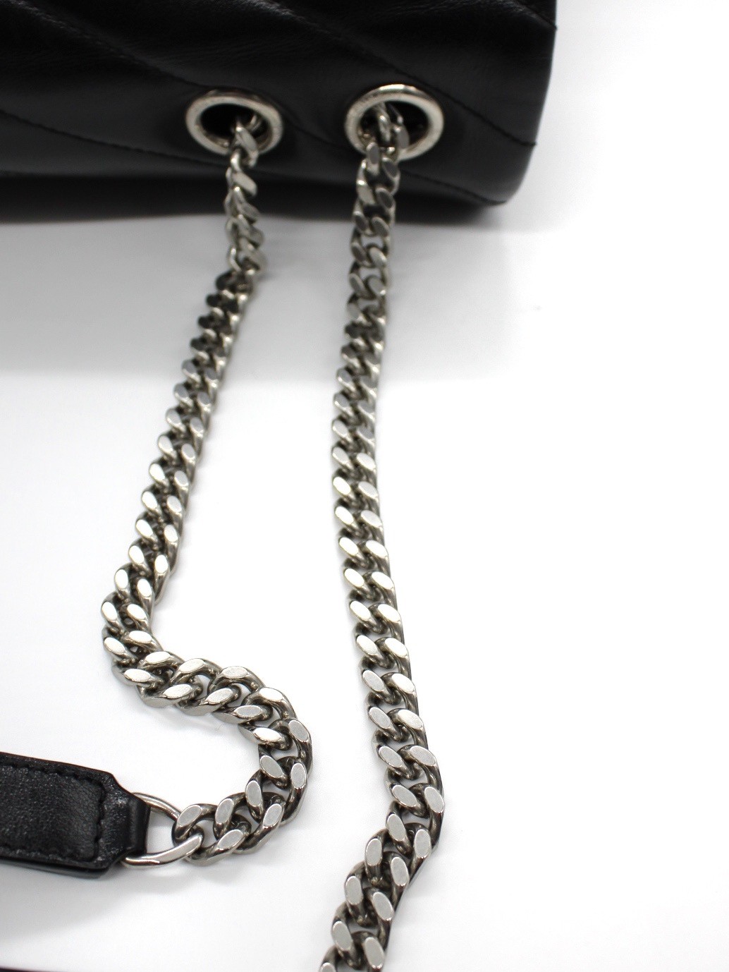 Borsa Saint Laurent Lou Lou Media  In Pelle Nera thumb
