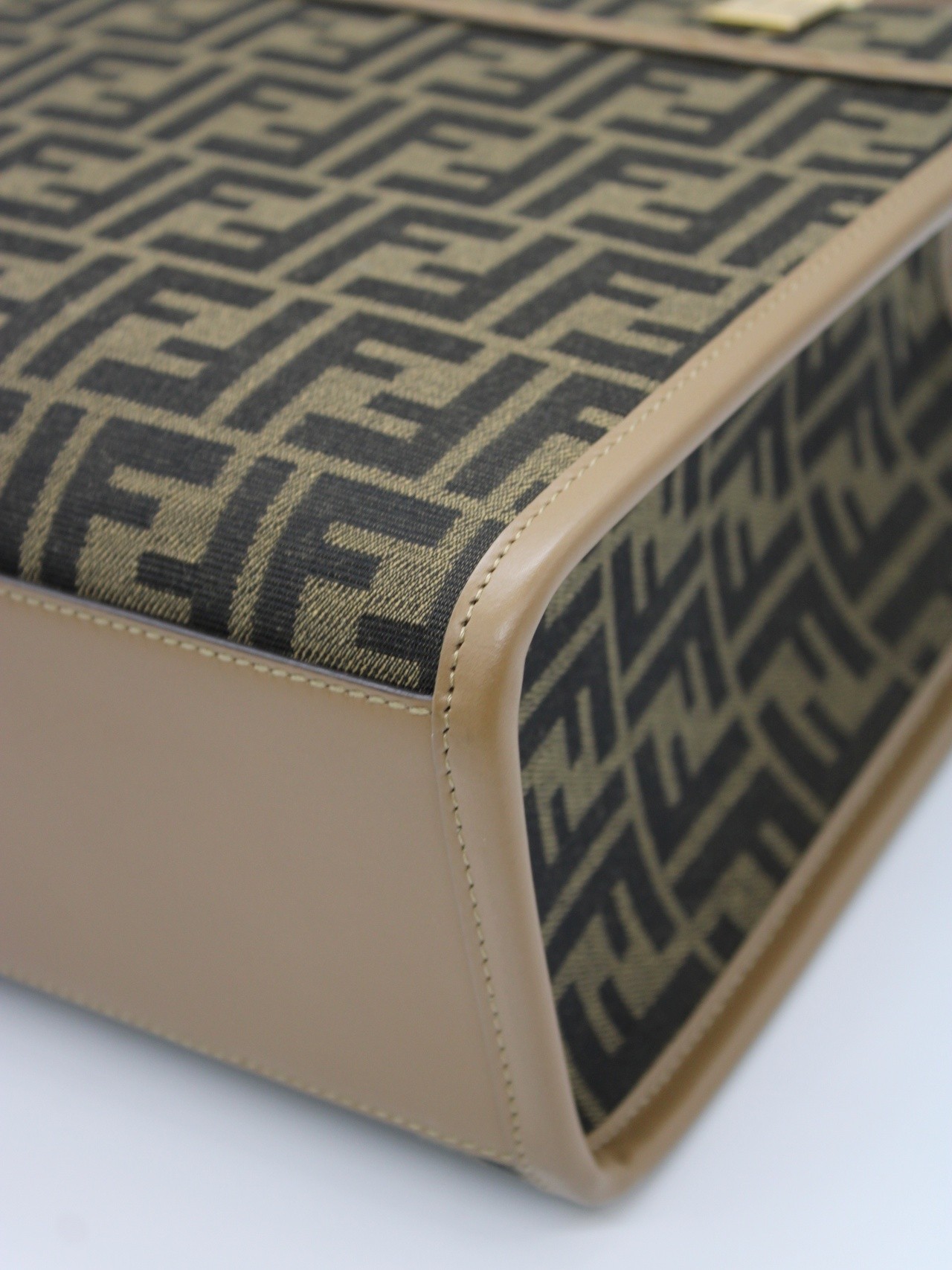 Borsa Fendi sunshine small thumb