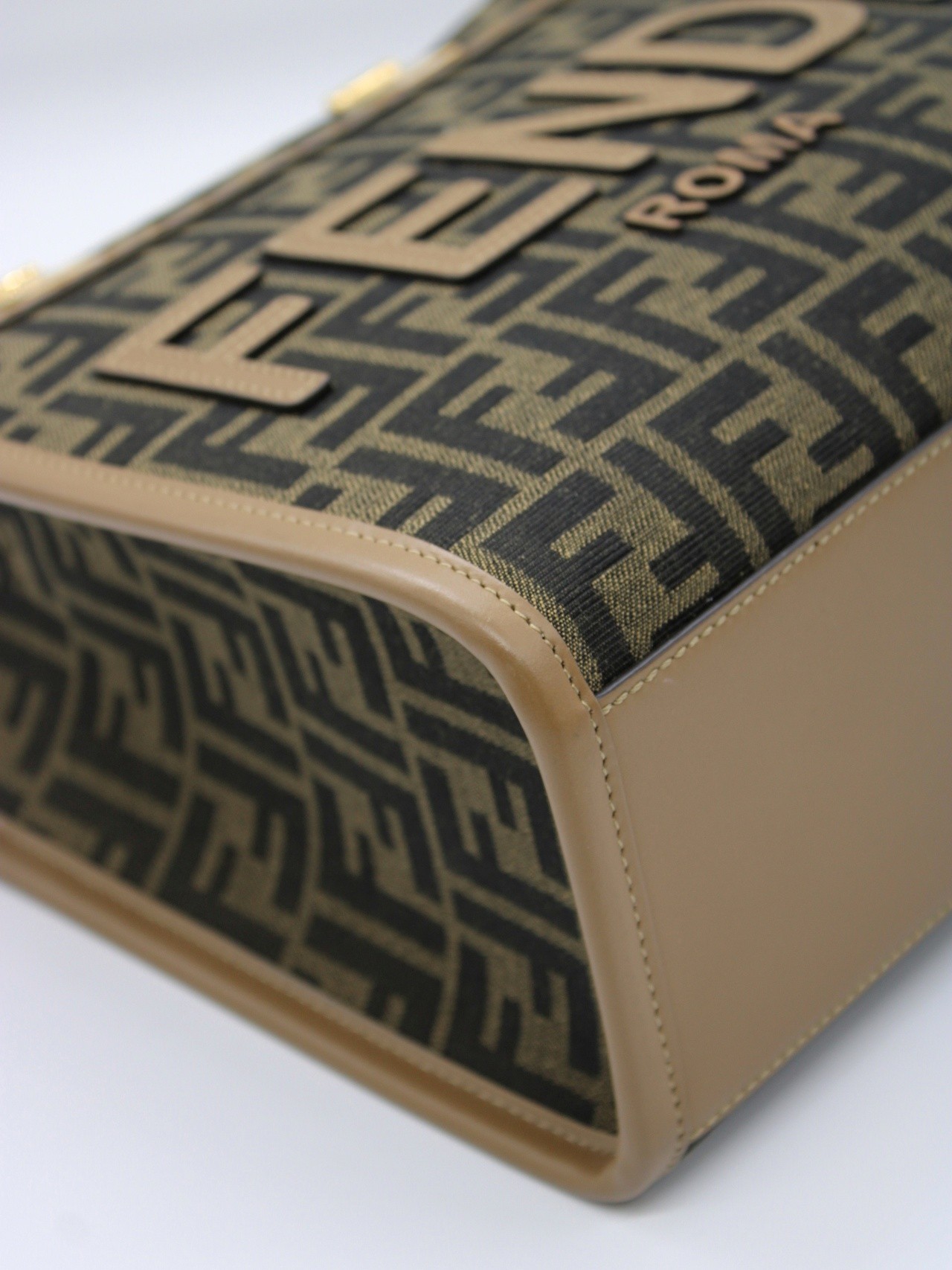 Borsa Fendi sunshine small thumb