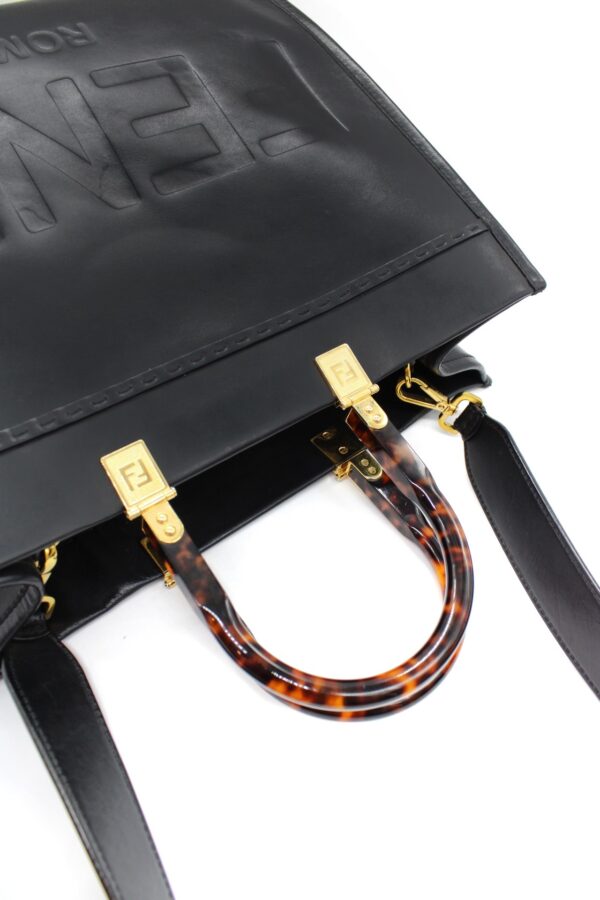 Borsa Fendi Tote Sunshine Medium Nera