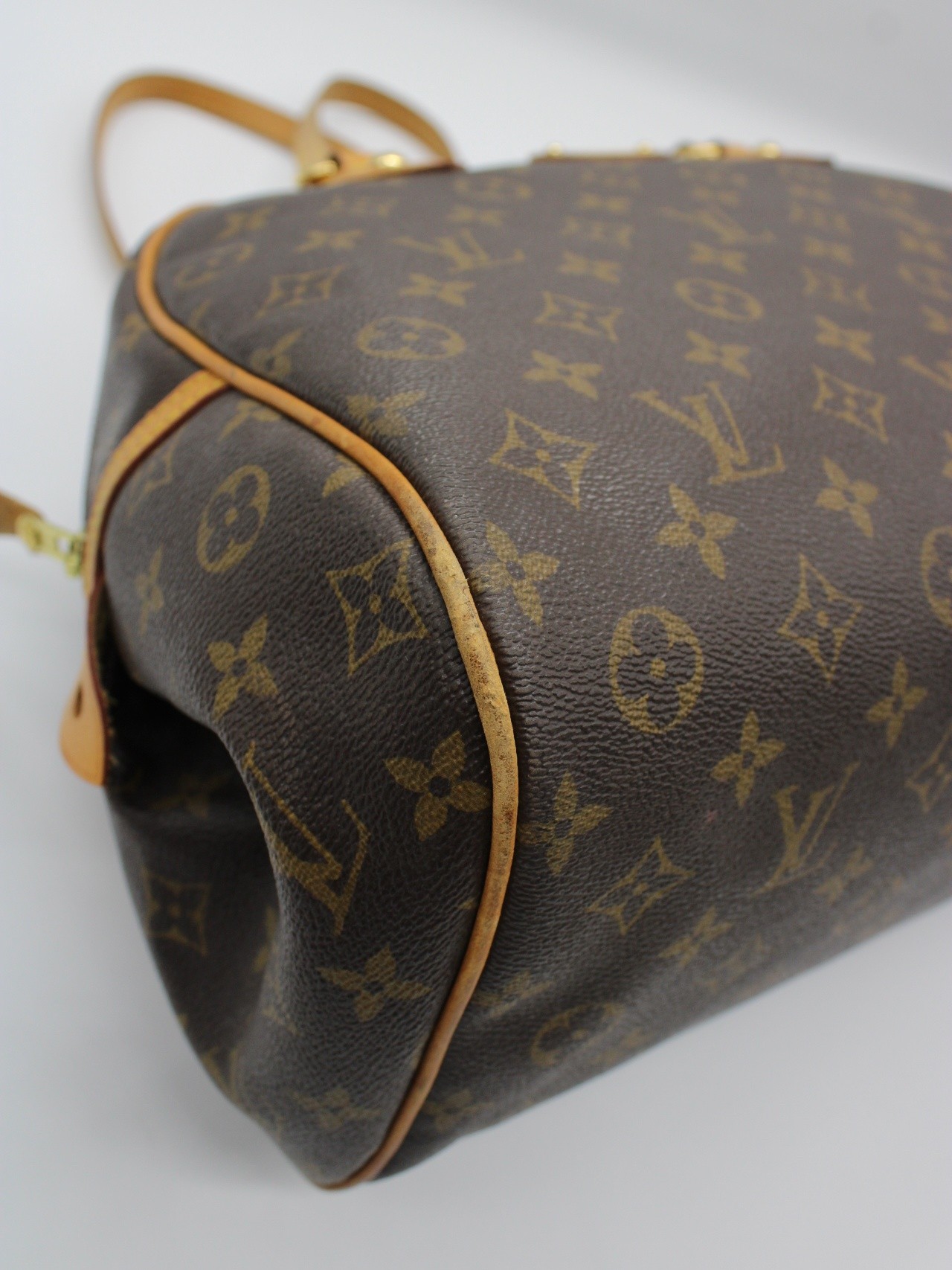 Louis Vuitton Montorgueil GM in monogram thumb