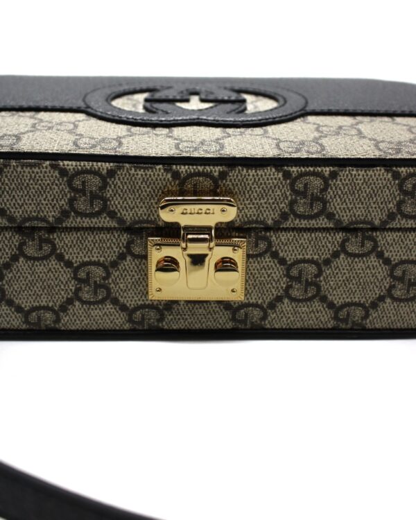 Tracolla Gucci Interlocking GG e Pelle Nera